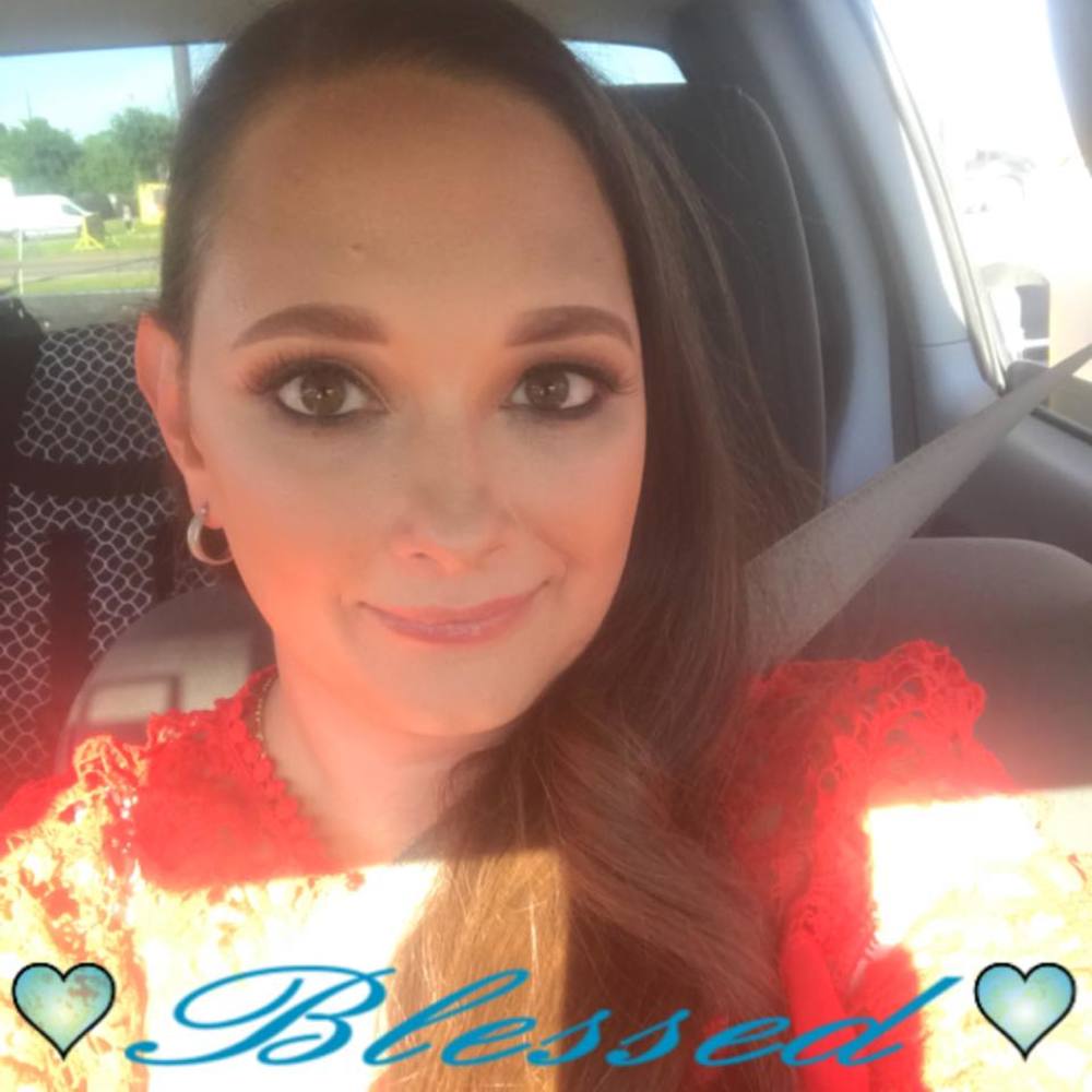 Meet your Posher, Alicia